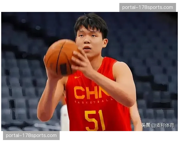 曾凡博右脚骨裂最少休4周，确定缺席中国男篮对阵日本关键战